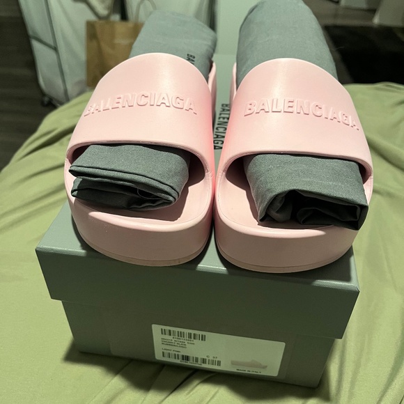Balenciaga Slides- Light Pink - Picture 1 of 7